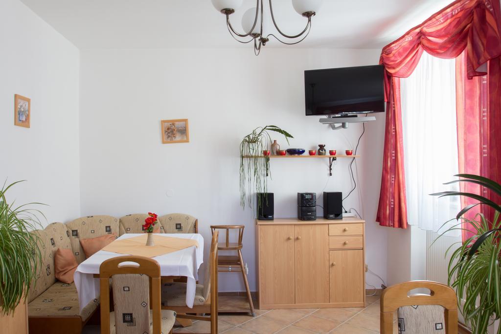 Pension Inge Vyssi Brod Room photo